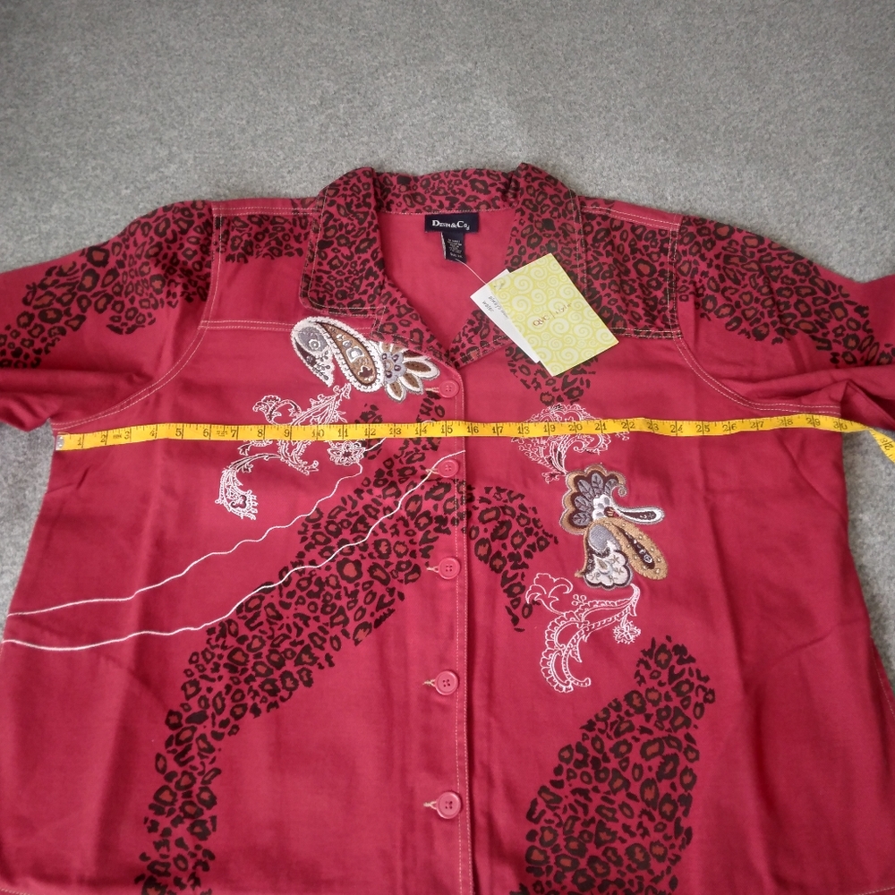 Denim&Co Size 3X Red Jean Jacket Embroidered Animal Print Button Jacket - Picture 4 of 9